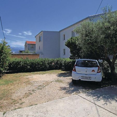 Amazing Apartment In Kastel Sucurac With Kitchen Kaštela Exterior foto